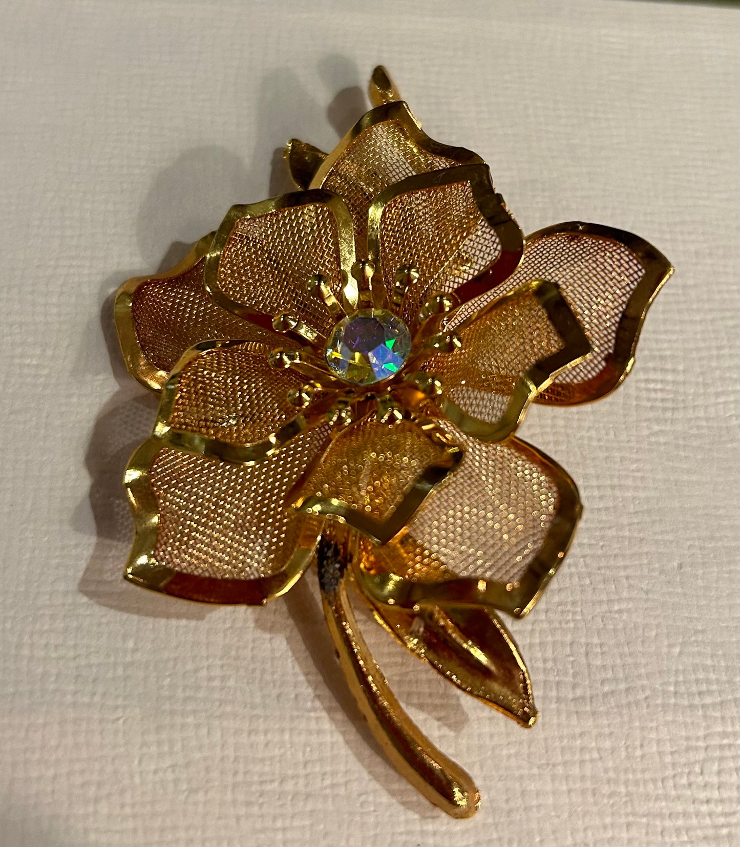 Vintage Gold Mesh Flower with Mesh Petals Brooch