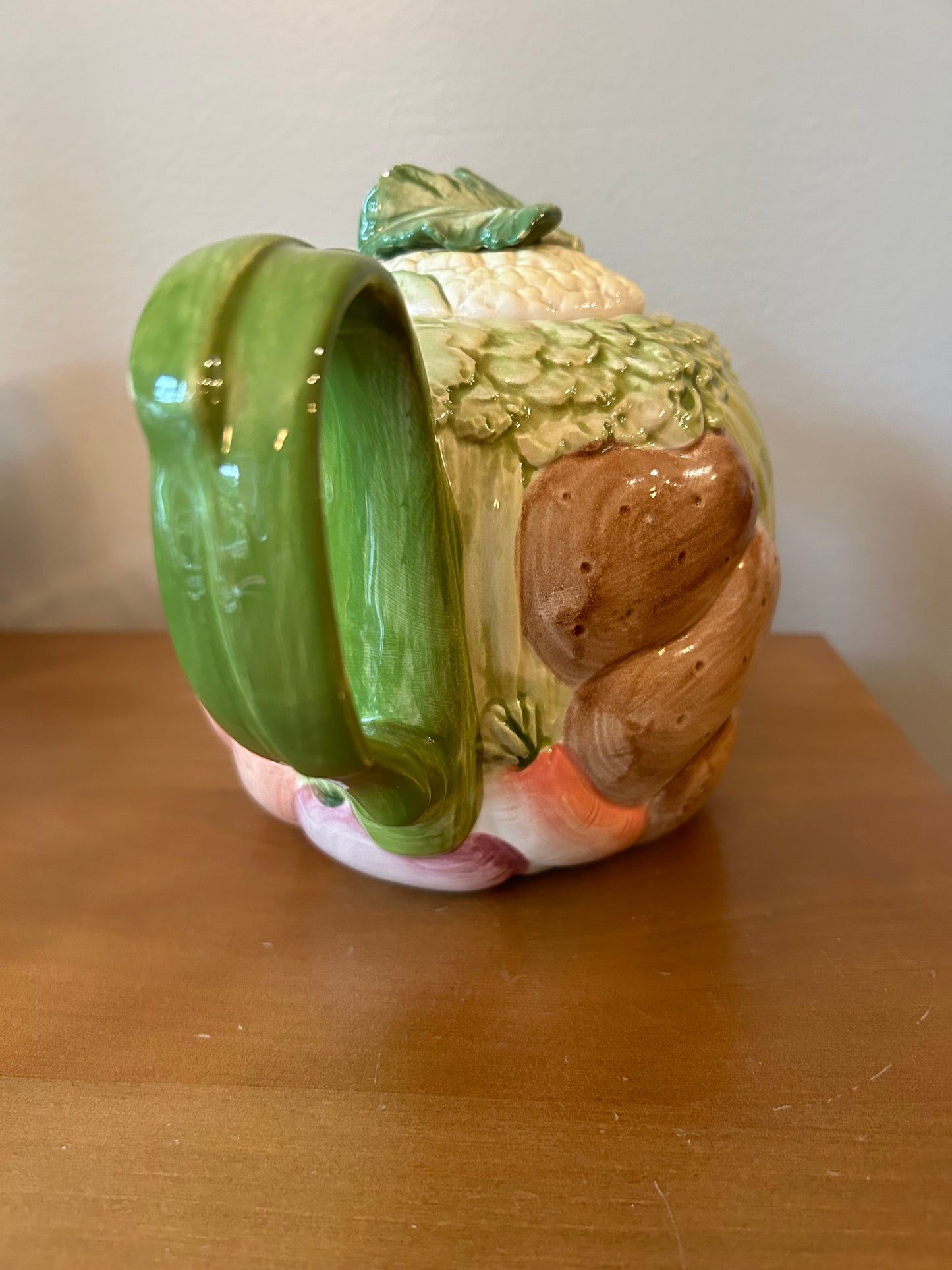 VINTAGE 1986 FITZ & FLOYD Vegetable Garden Teapot Pitcher Ceramic, 1 1/4 QT