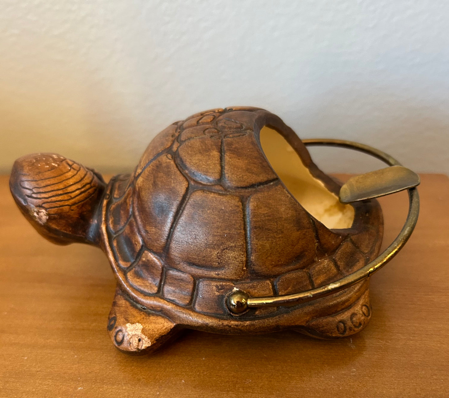 Vintage 1956 Treasure Craft Ceramic Pottery Turtle Cigar & Cigarette Ashtray