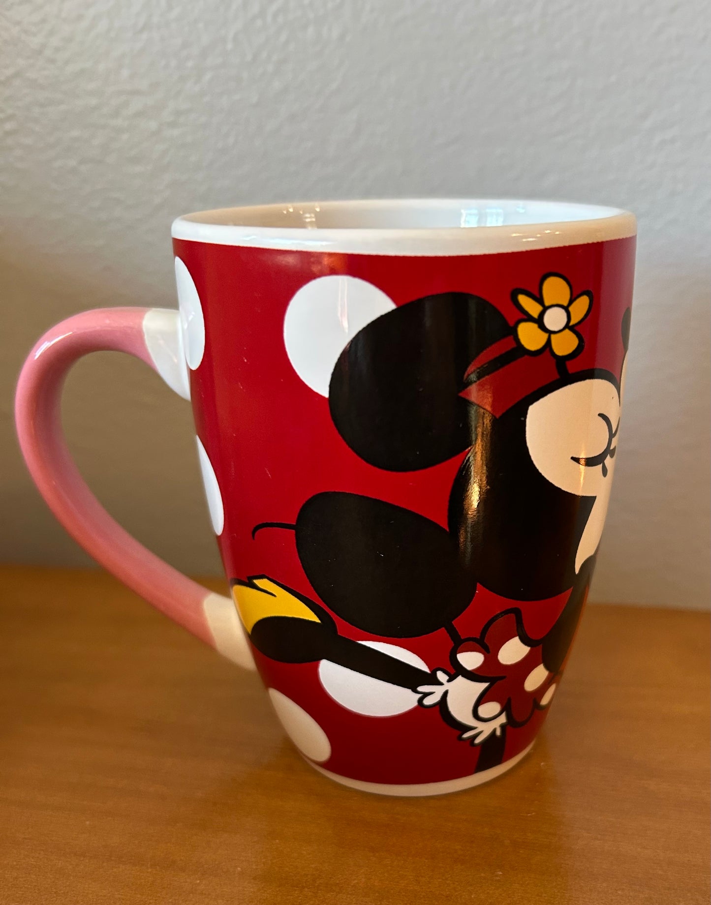 Disney Minnie and Mickey Mouse Kissing,Red with White Polka Dots 12oz Coffee Mug