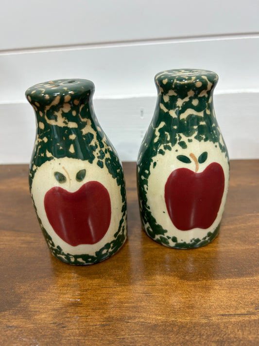 Vintage Red Apple Green Spongeware Salt & Pepper Shakers Set Farmhouse Style