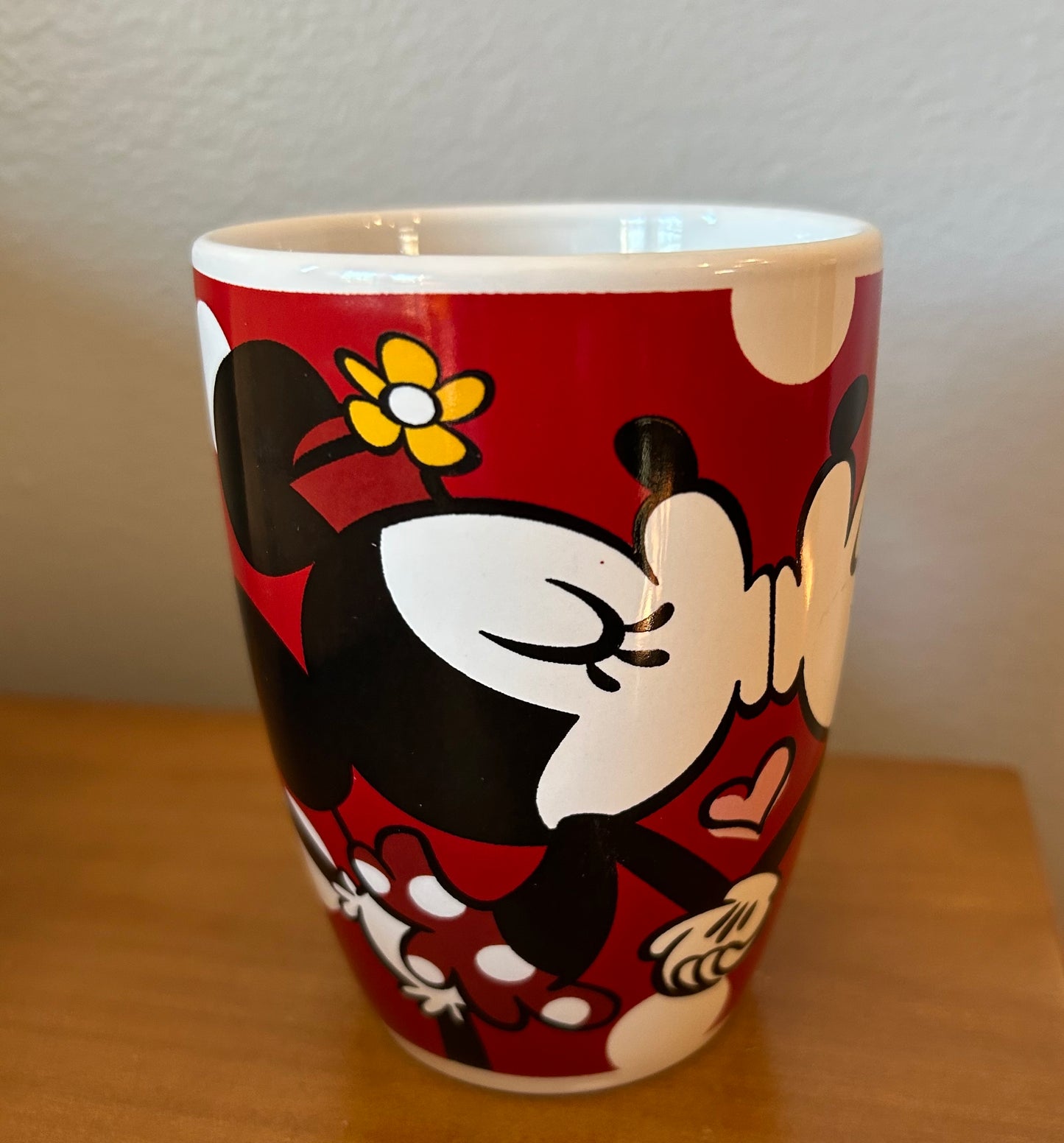 Disney Minnie and Mickey Mouse Kissing,Red with White Polka Dots 12oz Coffee Mug