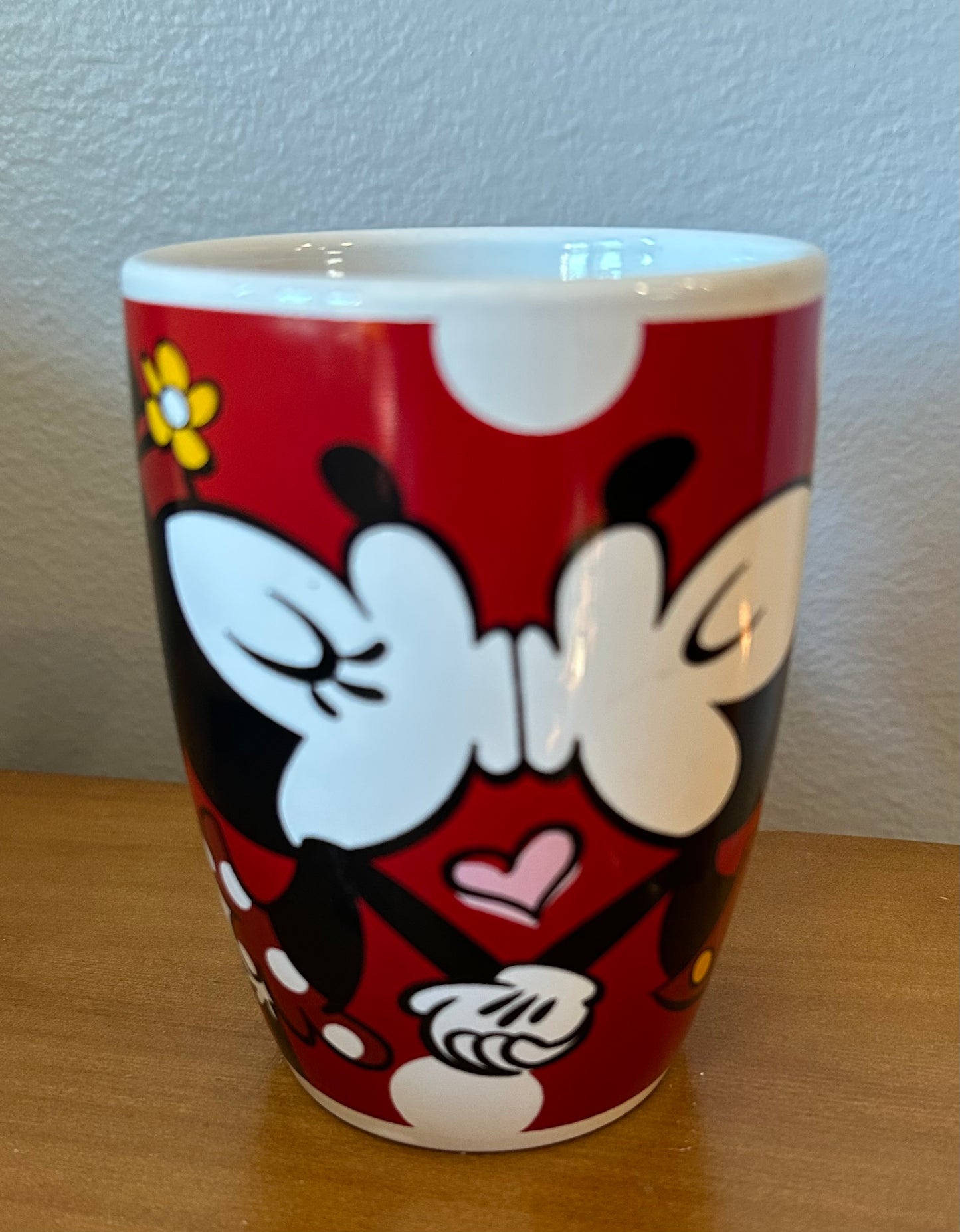 Disney Minnie and Mickey Mouse Kissing,Red with White Polka Dots 12oz Coffee Mug