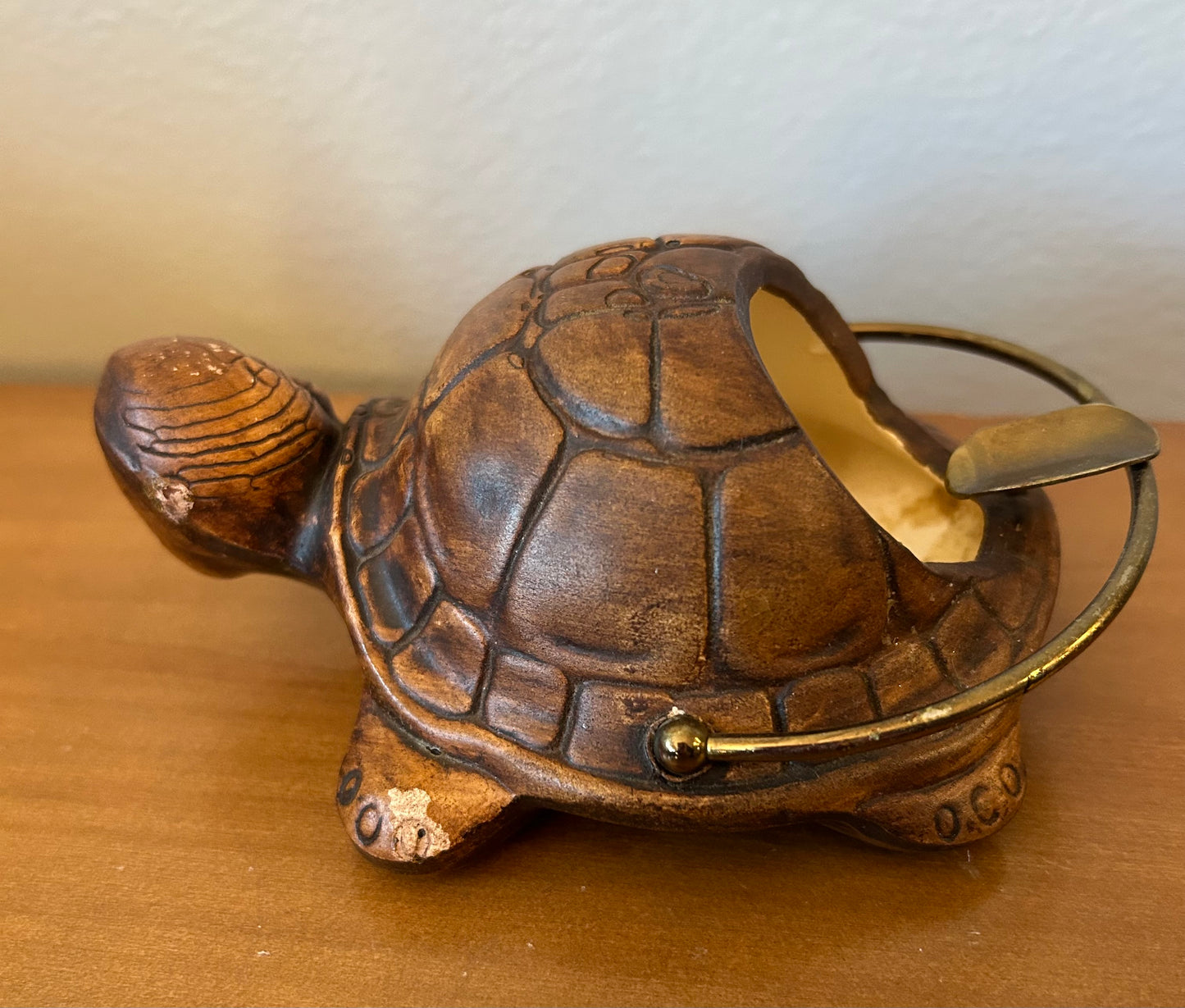 Vintage 1956 Treasure Craft Ceramic Pottery Turtle Cigar & Cigarette Ashtray