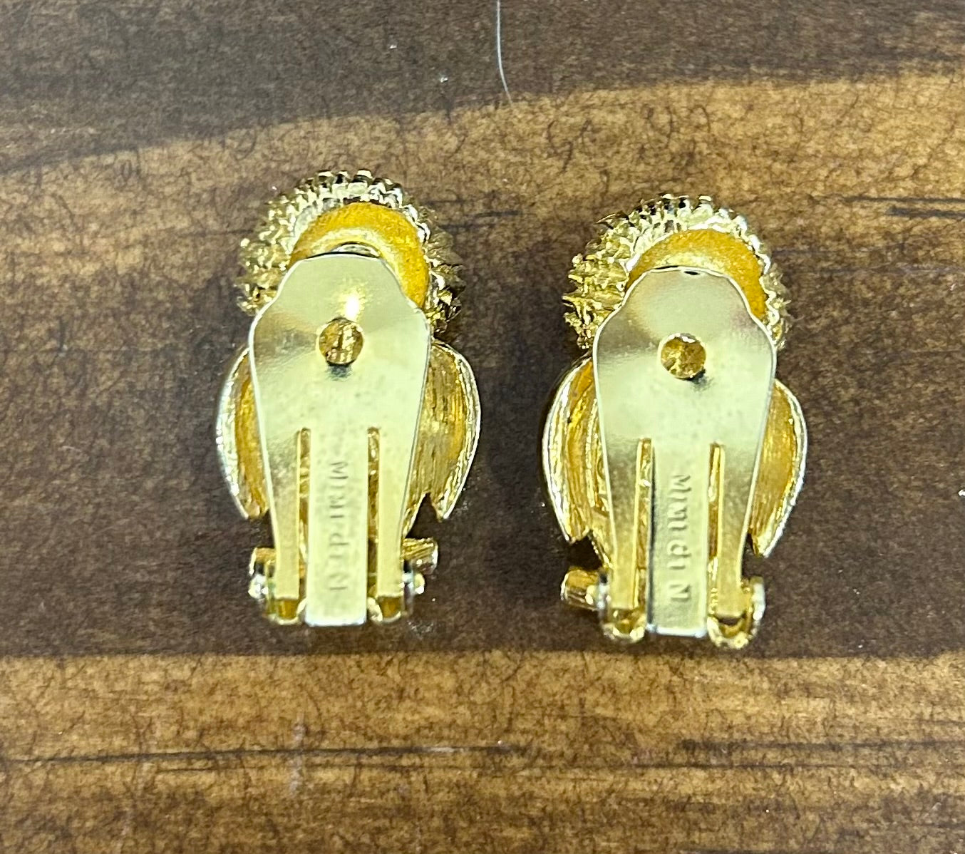 Vintage 1970’s Gold Tone Mimi Di N Clip On Earrings Owl On A Branch