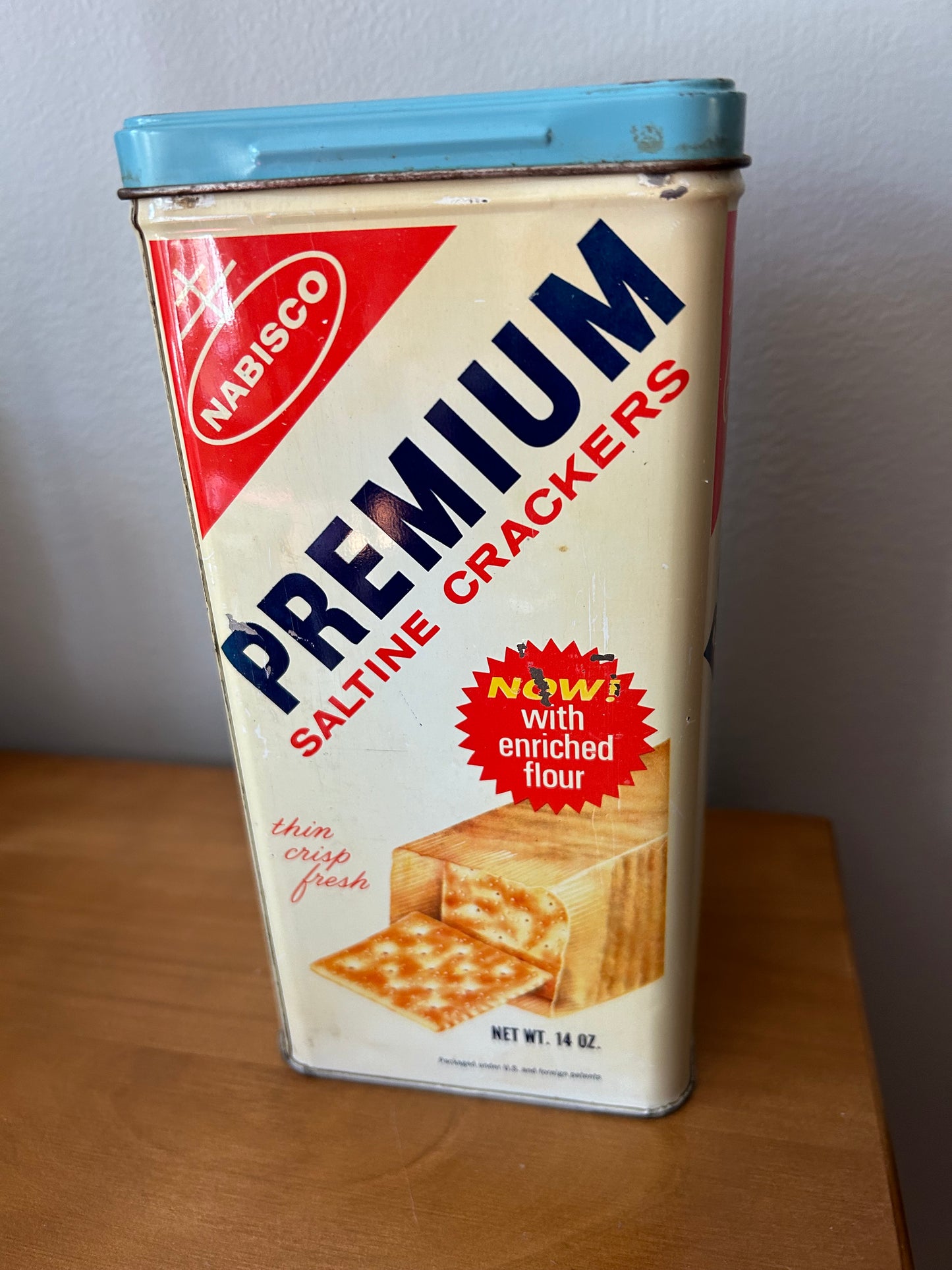 Nabisco Premium Saltine Crackers Tin 1969 New York