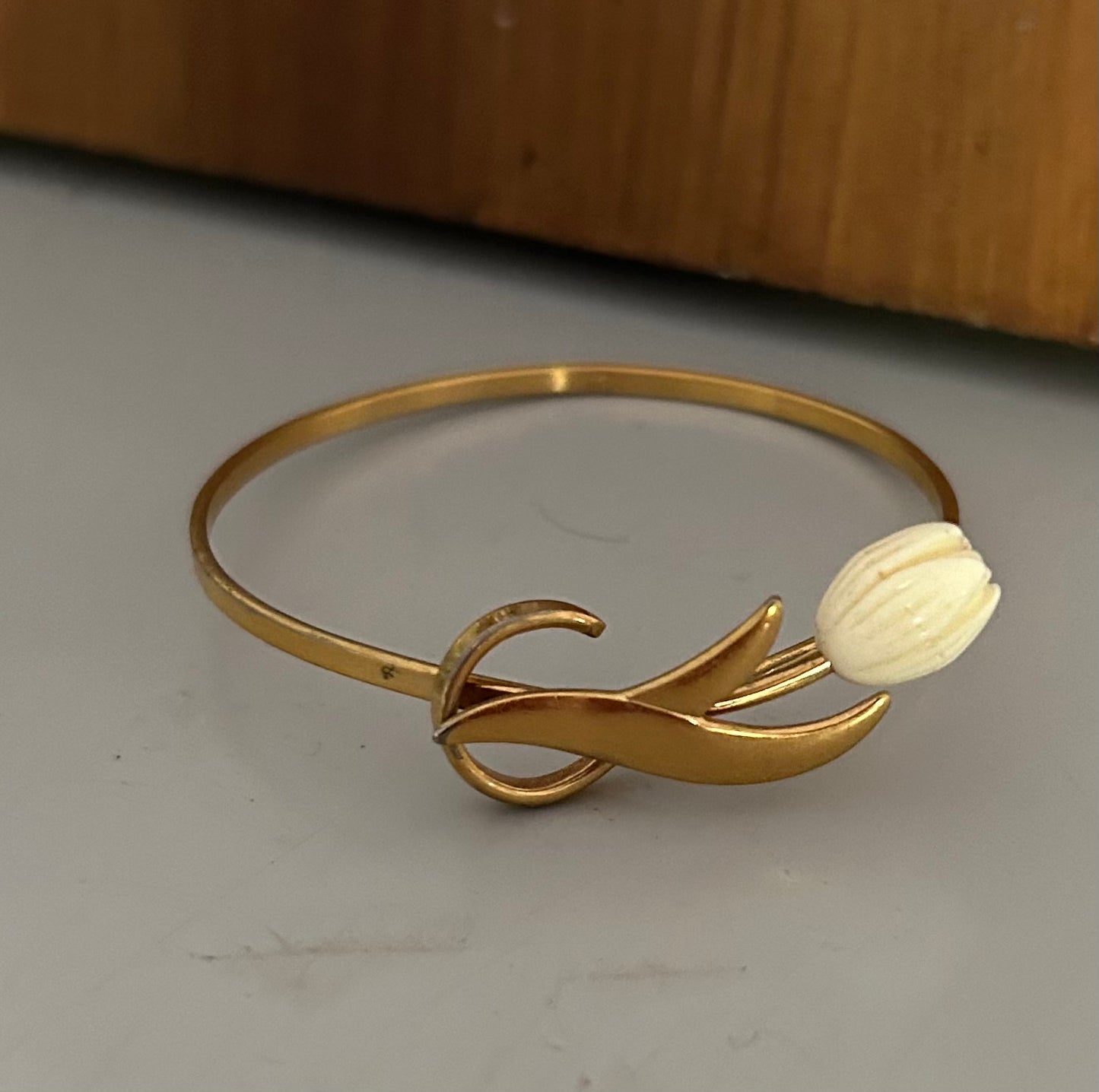 Vintage 1980 Tulip Flower Bangle Bracelet