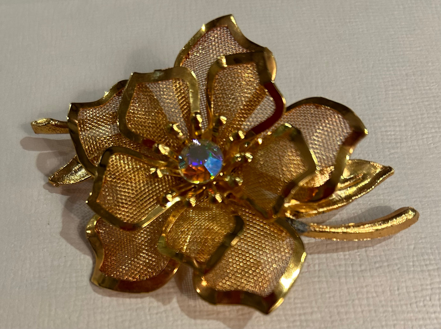 Vintage Gold Mesh Flower with Mesh Petals Brooch